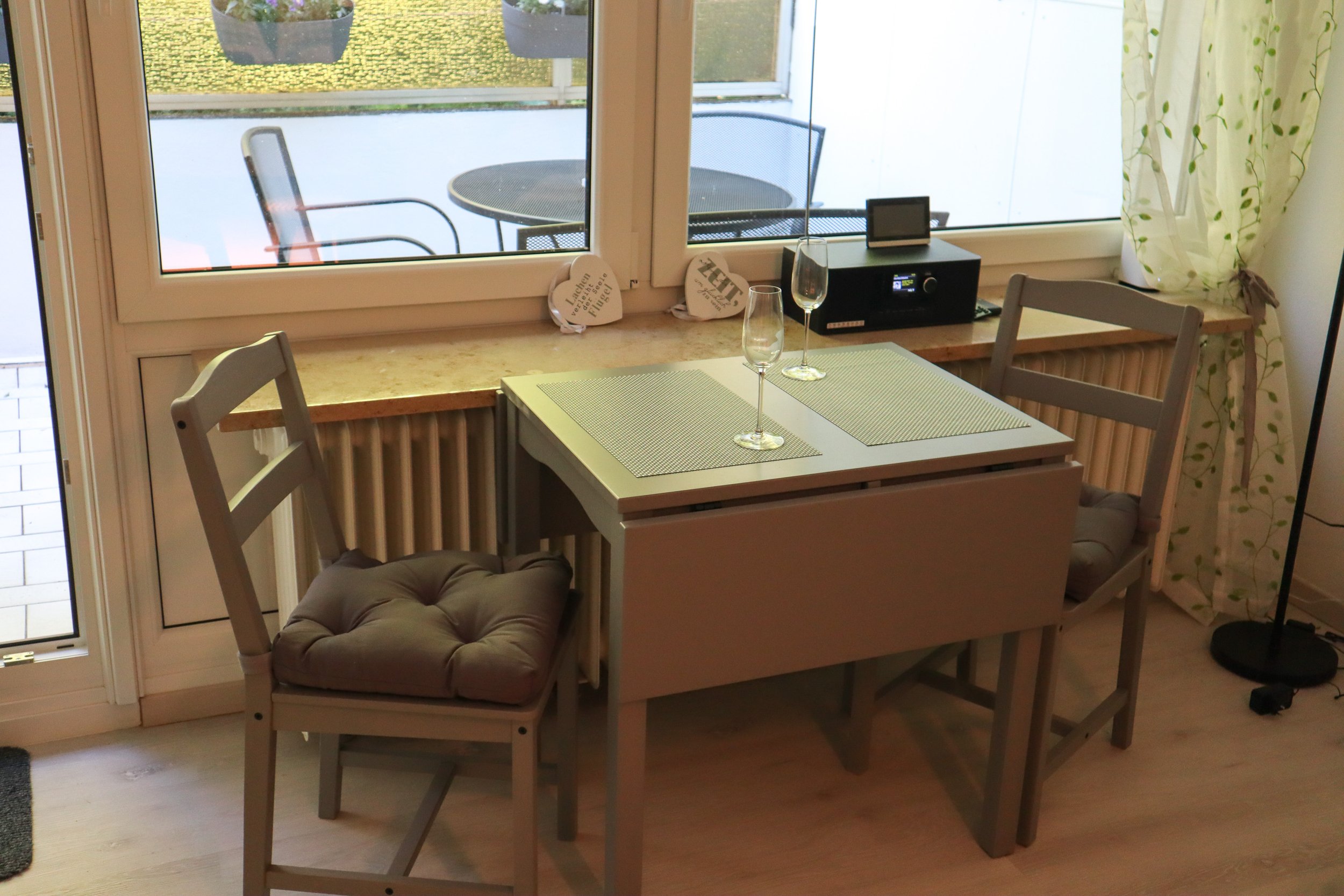 Essbereich der Ferienwohnung Burgnest